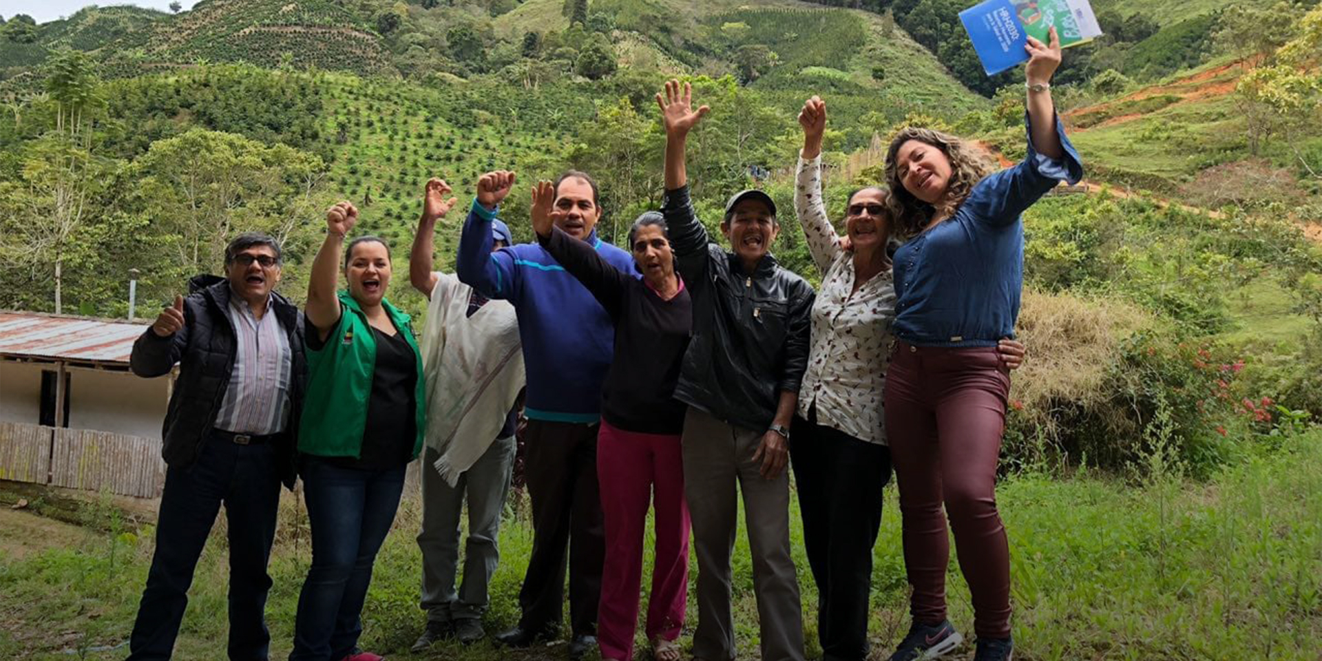 Ivonne Escobar of HRH2030 (right) poses with a group of ICBF social workers, after spending the day with them to evaluate their work in rural Colombian communities.